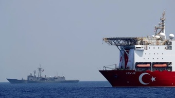 Bloomberg: Φόβοι ακόμα  και για θερμό επεισόδιο στο Αιγαίο