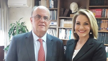 Με τον Υφυπουργό Οικονομικών συναντήθηκε η Μίκα Ιατρίδη για τους δανειολήπτες της Τράπεζας Δωδεκανήσου