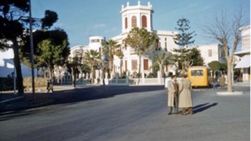 Μια πλατεία σαν τις άλλες- Το παράδειγμα της πλατείας Κύπρου