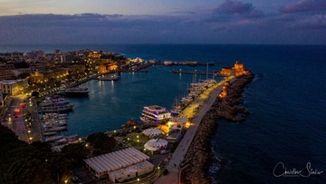 Google: Η Ελλάδα στην κορυφή των αναζητήσεων στις παραδοσιακές αγορές