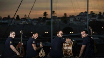 Χοροεσπερίδα του  4ου Λυκείου Ρόδου  με τον Στράτο Τσιρακάκη