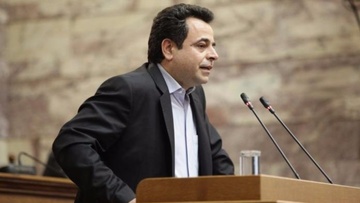 Ν. Σαντορινιός: «Επικίνδυνα τα σενάρια να πάμε πρόσφυγες στα ξερονήσια»