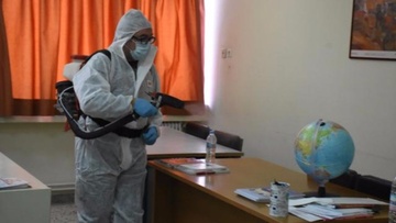 Κορωνοϊός: Κλείνουν ΚΑΠΗ, ακυρώνονται εκδρομές, χωρίς φιλάθλους οι αγώνες