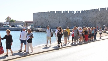Στα 522 εκατομμύρια οι απώλειες για τα ελληνικά ξενοδοχεία
