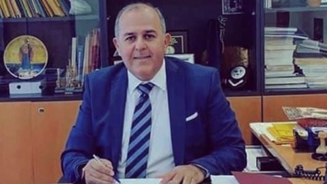 Είναι μπροστά ο πρόεδρος του Αρχαγγέλου!
