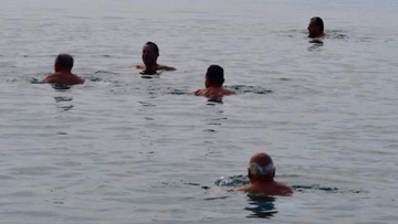 Έντονες διαμαρτυρίες από τους χειμερινούς κολυμβητές