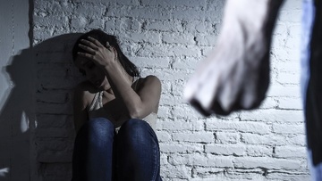 Γυναίκες με πτυχία είναι εκείνες που κακοποιούνται περισσότερο στη Ρόδο από θύτες υπεράνω υποψίας