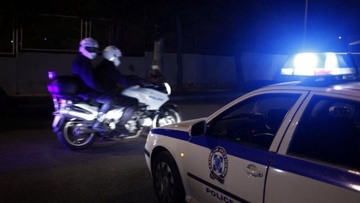 Ρόδος: Δεν έμειναν σπίτι- Κυκλοφορούσαν με ναρκωτικά και συγκρούστηκαν με περιπολικό! 