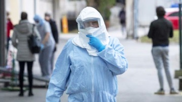 Η Ελλάδα επαινείται απ’ όλο τον κόσμο για την ορθή αντιμετώπιση του κορωνοϊού, αλλά εμείς μιλάμε για δεξιούς ψάλτες και…μάσκες!