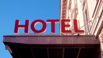 Πάνω από 70 ξενοδοχεία προς πώληση τον τελευταίο μήνα σε όλη την Ελλάδα
