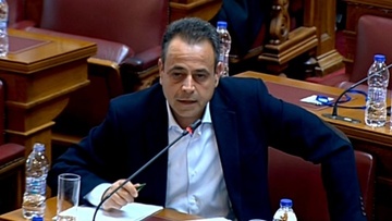 Ν. Σαντορινιός: «Κυνική η παραδοχή Κικίλια, από την Κω, για εισαγωγή ιδιωτών στη Δημόσια Υγεία»