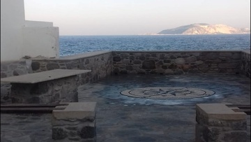 Νίσυρος: Ολοκληρώθηκε το ψηφιδωτό της πλατείας στο Πιαούλι