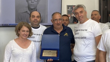 Συνταξιοδοτήθηκε σήμερα ο αρχαιότερος υπάλληλος της ΔΕΣ ΡΟΔΑ