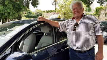 «Τώρα η κερματοθήκη είναι άδεια,  κάποτε οι ταξιτζήδες έβγαζαν λεφτά»! 