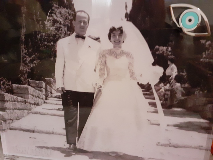 Ο γάμος έγινε στις 5 Ιουνίου του 1960 στη Φιλέρημο