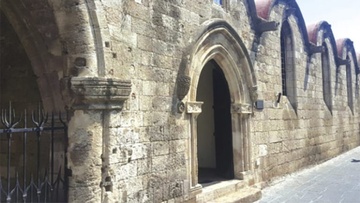 Bιβλία του Δ. Κρεμαστινού στη βιβλιοθήκη Ρόδου