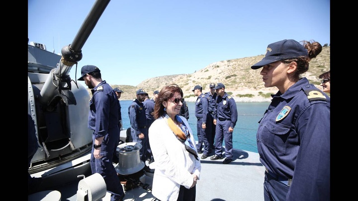 «Η Ελλάδα δεν είναι διατεθειμένη να απεμπολήσει κυριαρχικά της δικαιώματα ή να αποδεχθεί αμφισβητήσεις εθνικών εδαφών»,  τόνισε η Πρόεδρος της Δημοκρατίας Κατερίνα Σακελλαροπούλου από το Αγαθονήσι