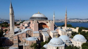 Ηχηρό μήνυμα της Ευρώπης στον Ερντογάν: Nα αλλάξει άμεσα η απόφαση για την Αγία Σοφία