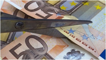 Φόροι: Τα σενάρια για την έκτακτη εισφορά αλληλεγγύης
