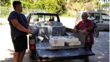 Συνεχίζει τις δωρεές στους φτωχούς της Ρόδου ο Καραοσμάν Τσετίν