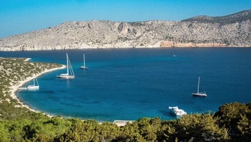 Αλιμιά: Το νησάκι που επέλεξαν Κάρολος-Καμίλα  για... ινκόγκνιτο διακοπές