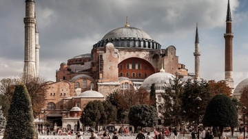 Πένθιμες κωδωνοκρουσίες σήμερα για την Αγιά Σοφιά σε όλες τις εκκλησίες της Ρόδου