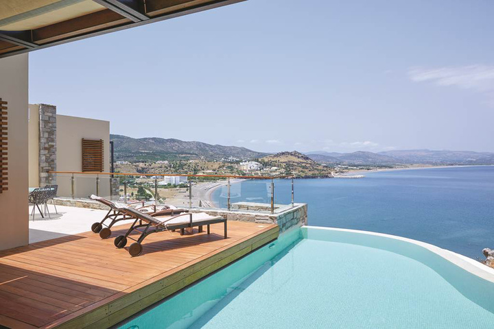Το Lindos Blu Luxury Hotel and Suites