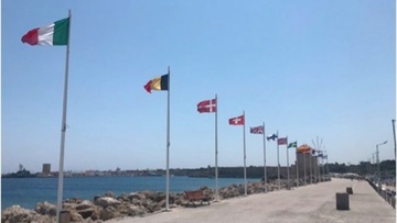 Αντικαταστάθηκαν οι σημαίες στον φάρο του Αγίου Νικολάου