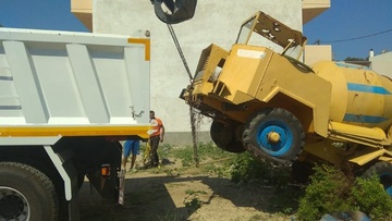 Συνεχίζεται η διαδικασία απομάκρυνσης των εγκαταλελειμμένων οχημάτων στη Ρόδο