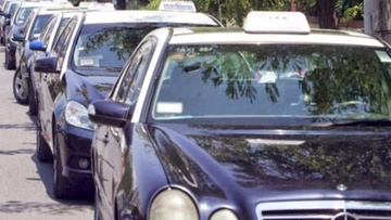 Οι οδηγοί ταξί της Ρόδου ζητούν να αναγνωριστεί το επάγγελμα ως εποχιακό
