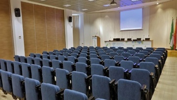 ΣΕΤΕ: Παρέμβαση για αναθεώρηση της απόφασης, που προβλέπει συνέδρια μέχρι 50 άτομα