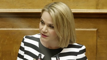 Ένταξη εποχικών επιχειρήσεων στην επιδότηση πάγιων δαπανών, ενίσχυση της εστίασης στα Δωδεκάνησα, λύση για την Τράπεζα Δωδεκανήσου, πρότεινε η Μίκα Ιατρίδη με ομιλία της στη Βουλή