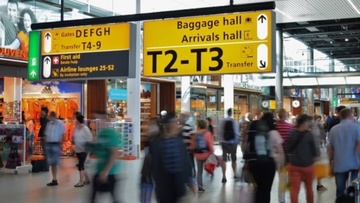 Ανοίγουν οι πτήσεις από Σουηδία, έλεγχοι στις πτήσεις από Ουγγαρία