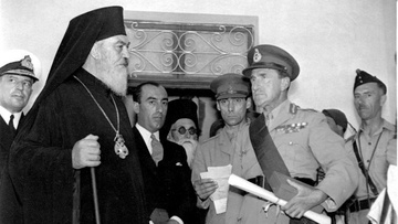 Σελίδες Ιστορίας: Όταν οι γυναικωνίτες των εκκλησιών έγιναν  Σχολειά και εκεί, μάθαμε σωστά γράμματα