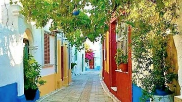 Όταν ο μεζές σε μία ταβέρνα  «μιλάει» στην εποχή του κορωνοϊού…