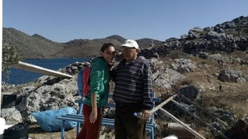 Θεοχαρούλα Δημάρχου:  Το πάθος με την Κάρπαθο και τη σπάνια χλωρίδα της