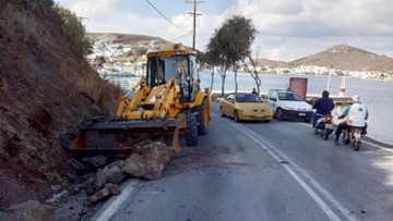 Κατολισθήσεις και ρηγμάτωση στο λιμάνι της Πάτμου λόγω του σεισμού
