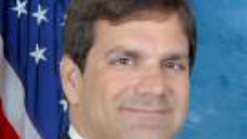 Αμερικανικές εκλογές:  Επανεξελέγη ο δωδεκανησιακής  καταγωγής Gus Bilirakis