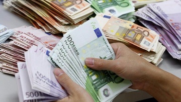 Ποιοι θα λάβουν την έκτακτη οικονομική ενίσχυση τα Χριστούγεννα