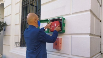 Τοποθετήθηκε απινιδωτής στο δημαρχείο της Λέρου