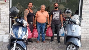 Βοηθούν όλο τον κόσμο με δικά τους έξοδα