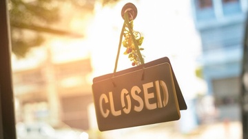 Διαμαρτύρονται οι έμποροι για τα κλειστά καταστήματα