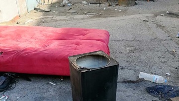 Για τη στέγαση και τη διαβίωση των προσφύγων και μεταναστών