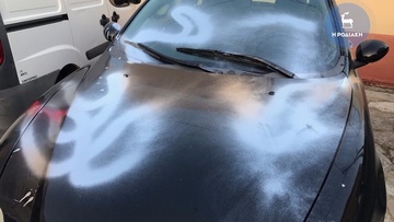 Ζημιές σε αυτοκίνητα στη Σύμη