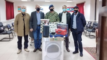 Προσφορά δώρων στην 95 ΑΔΤΕ από την Ένωση Απόστρατων Αξιωματικών Στρατού