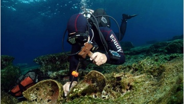 Να παραμείνουν στην Κάσο τα ευρήματα των ναυαγίων ζητά ο δήμος 