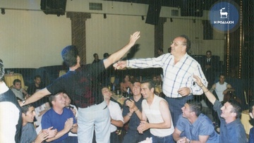 Flashback: H Ρόδος διασκεδάζει στα μπουζούκια για την άνοδο στη Δ' Εθνική