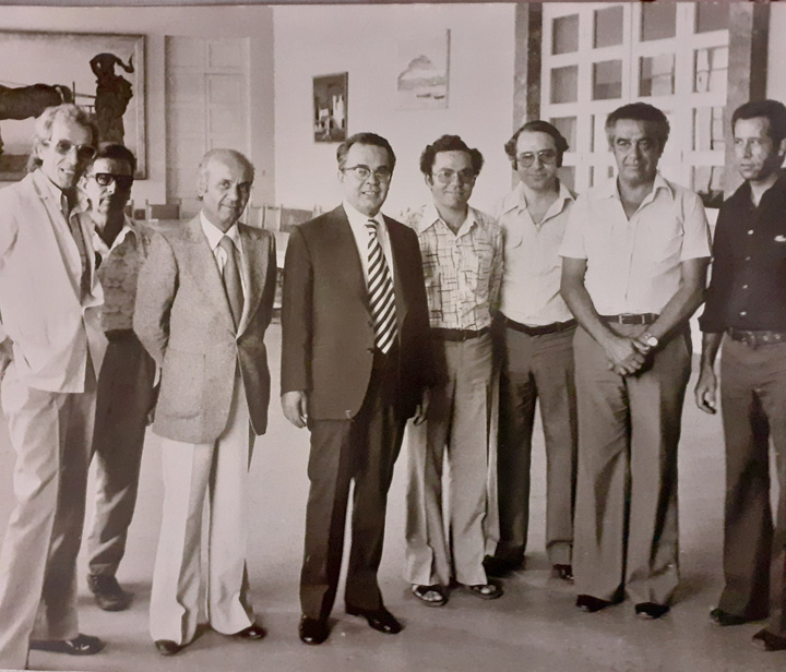 Ο δήμαρχος Σταύρος Αυγουστάκης, τέταρτος από αριστερά, με συνεργάτες του