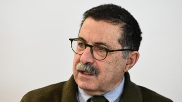 Έφυγε από τη ζωή ο καθηγητής ιατρικής Θεόφιλος Ρόζεμπεργκ που στα πρώτα του βήματα είχε υπηρετήσει στη Ρόδο