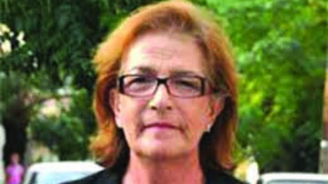 Βραβεύεται  η Ελένη Καρύδη